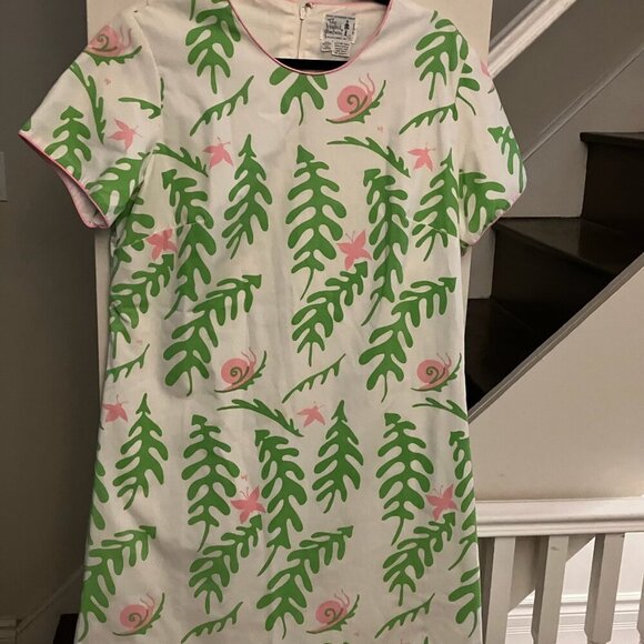 Vested Gentress Green Leaves, Pink Snails - Picture 2 of 7